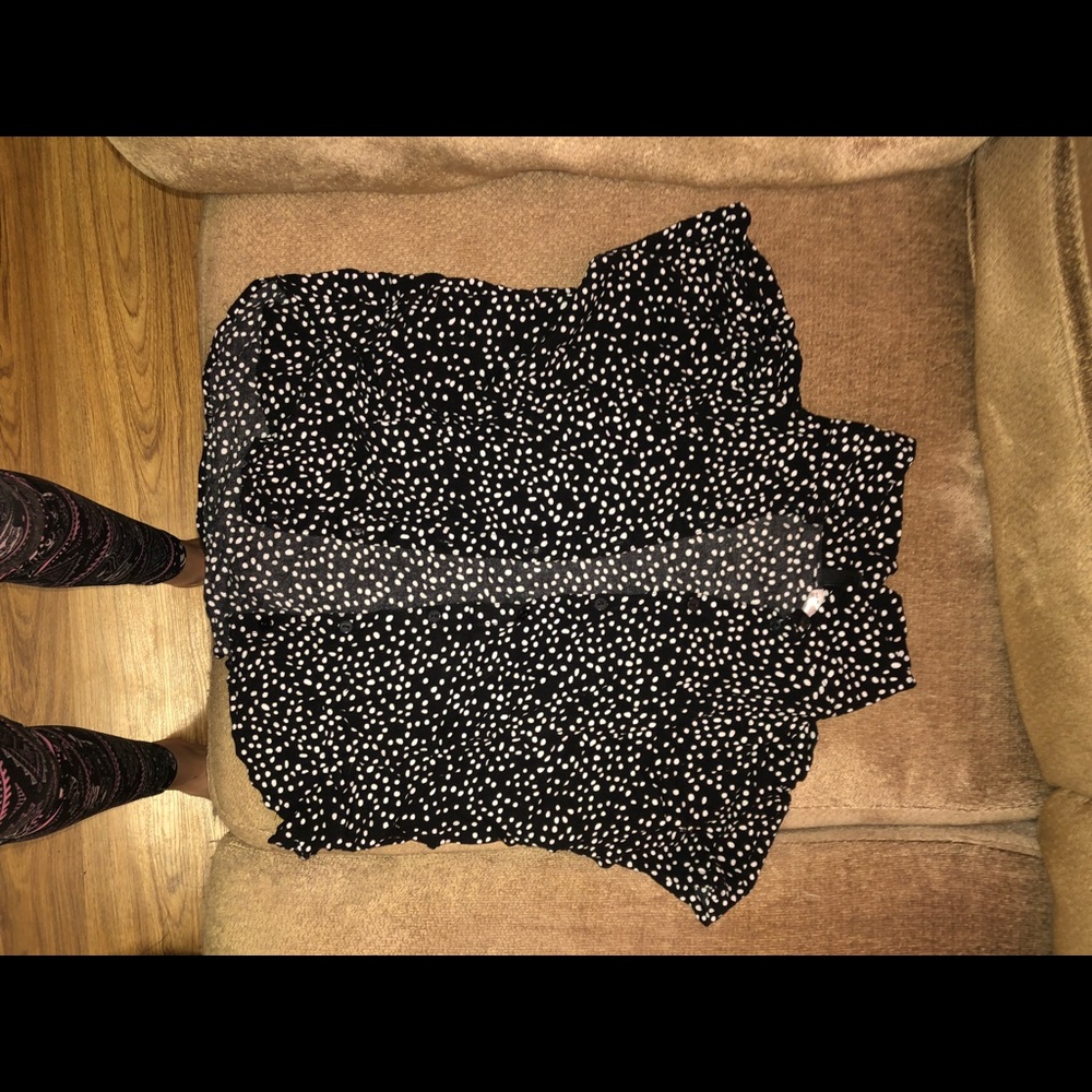 Cute button up flowy blouse